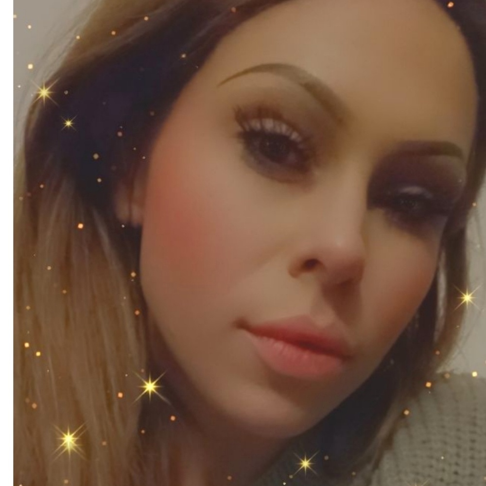 Meet your Posher, Felicia